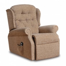 Celebrity Woburn Petite Riser Recliner