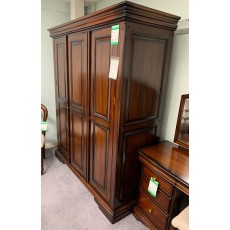 Clearance - Baker Northfield Triple Wardrobe