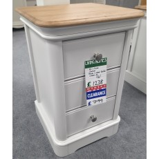 Clearance - Hill & Hunter Chartwell Narrow 3 Drawer Bedside (Pair) Clearance - Hill & Hunter Chartwell Narrow 3 Drawer Bedside (Pair)