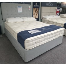 Clearance - Hypnos Cotton Charm 5'0" (150cm) Kingsize 2 Drawer Divan Set + Headboard