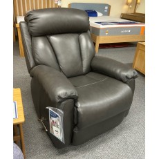 Clearance - La-z-Boy Georgina 3 Seater Power Sofa & Handle Recliner Chair in Dolce Leather Clearance - La-z-Boy Georgina 3 Seater Power Sofa & Handle Recliner Chair in Dolce Leather