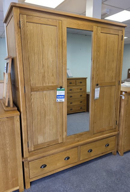 Clearance - Classic Portbury Triple Robe Oak