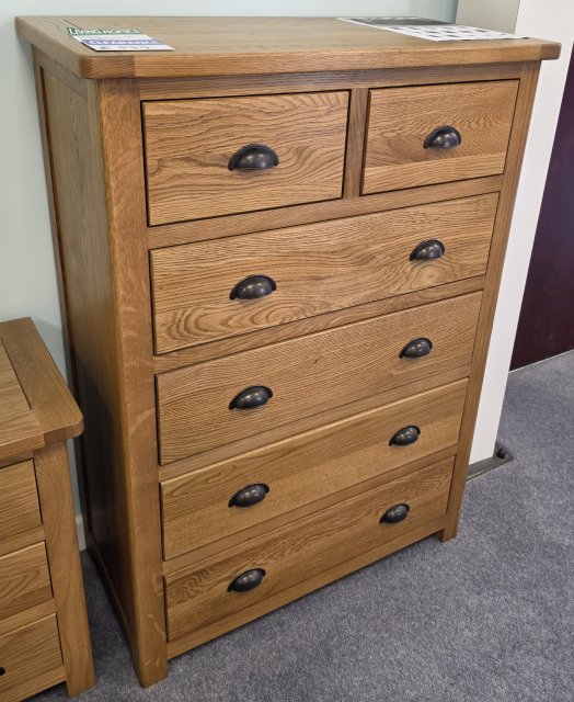 Clearance - Classic Portbury 2+4 Drawer Chest Oak