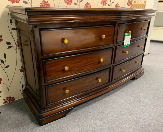 Clearance - Baker Northfield 8 Drawer Wide Chest