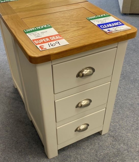 Clearance - Classic Portbury Bedside Chest in Pebble