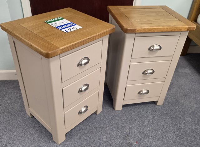 Clearance - Classic Portbury Bedside Chest in Stone (Pair)