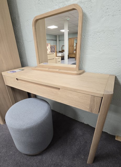 Clearance - TCH Lundin Dressing Table/Mirror and Stool