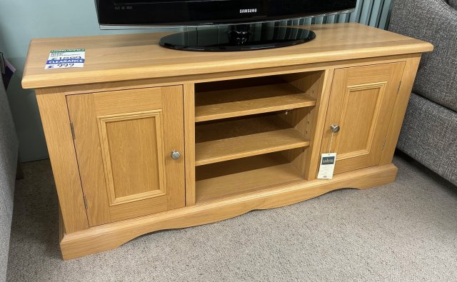 Clearance - Andrena Pelham 54" Entertainment Unit