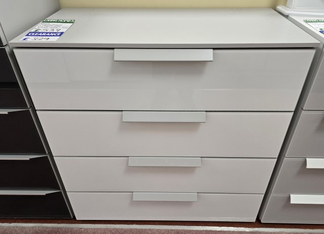 Clearance - Rauch Aldono Deluxe 4 Drawer Chest