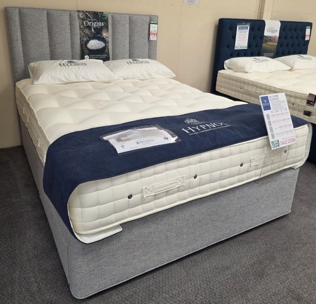 Clearance - Hypnos Salcombe 5' (150cm) King-size FE Sprung 2 Drawer Set + Headboard