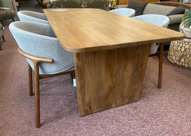Clearance - Baker Eddison 175cm Fixed-Top Dining Table & 4 x Eve Chairs