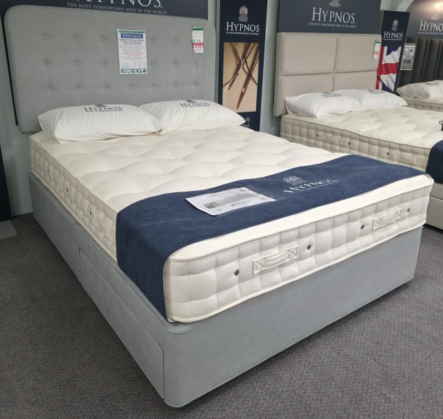 Clearance - Hypnos Cotton Charm 5'0" (150cm) Kingsize 2 Drawer Divan Set + Headboard