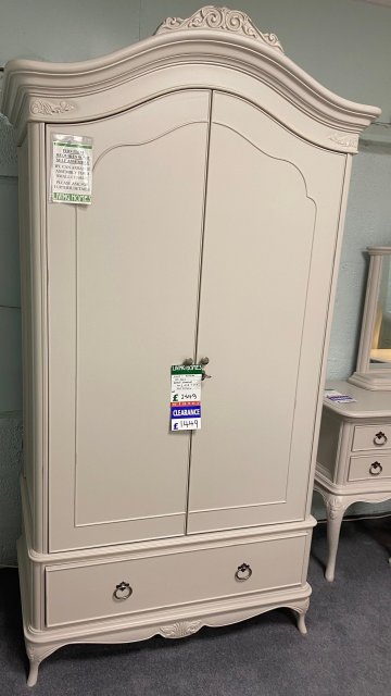 Clearance - Willis Gambier Etienne Double Robe