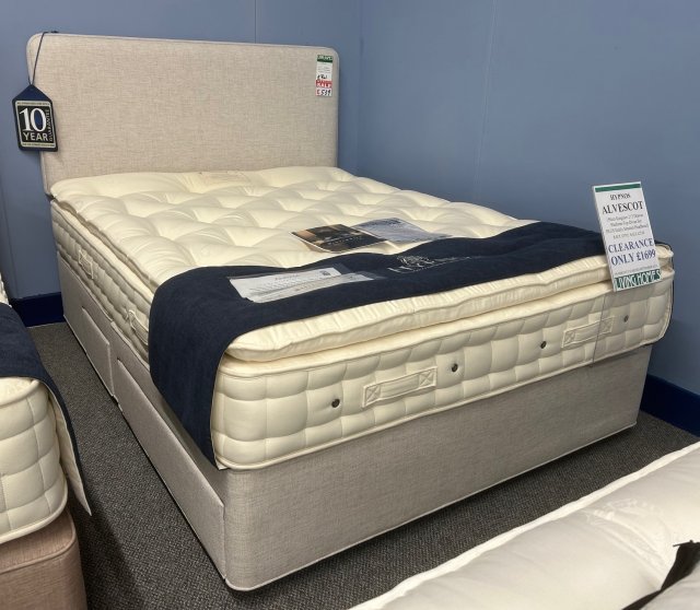 Clearance - Hypnos Alvescot 5'0" (150cm) Kingsize 2+2 Drw P/T Divan Set + Emily Headboard