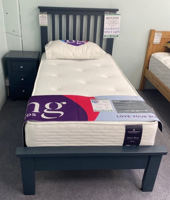 Clearance - Classic Henton 3'0" (90cm) Single Bedstead Blue + Bedside Chest